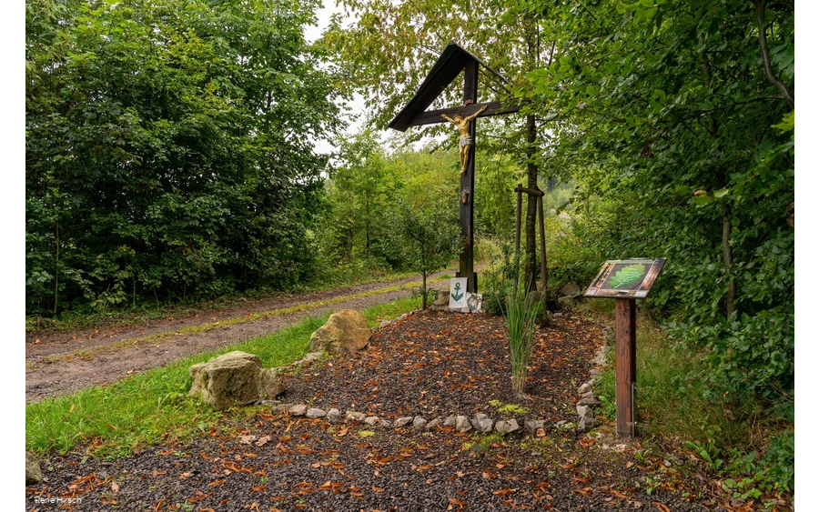 Verweil-Ort Kreuz-Wege