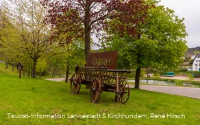 Albaum Ortseingang