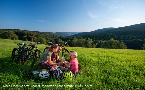 Radfahren mit Picknick