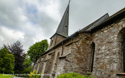 Kirche St. Dionysius