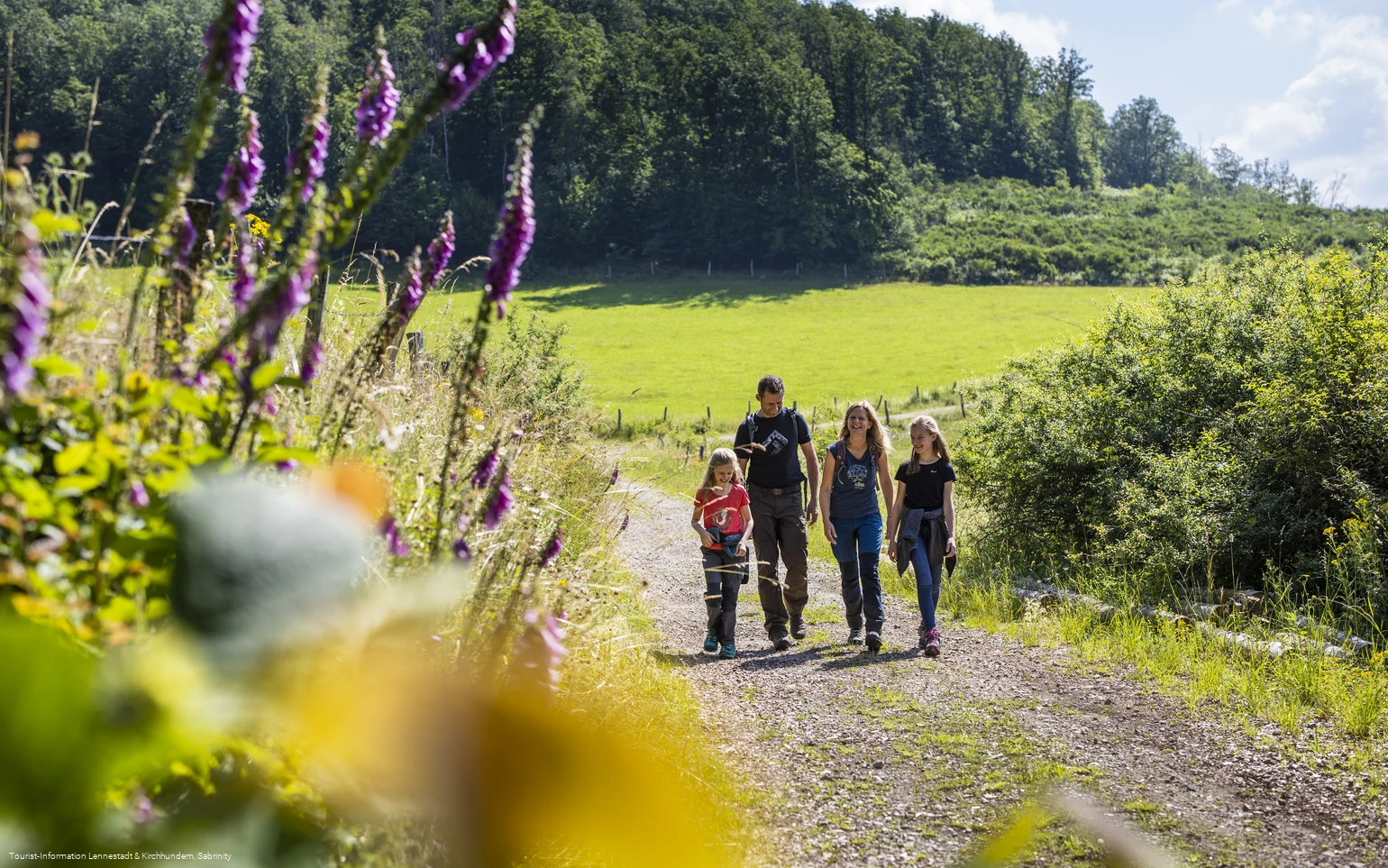 Familie auf dem Veischeder Sonnenpfad