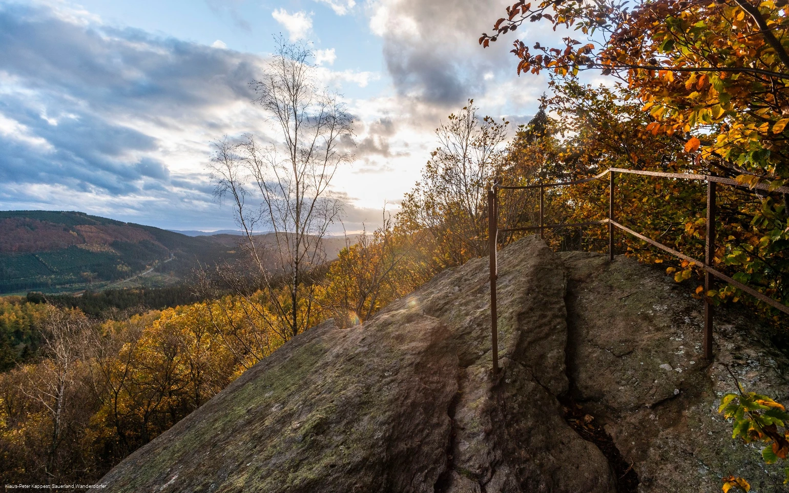 Rinsleyfelsen im Herbst