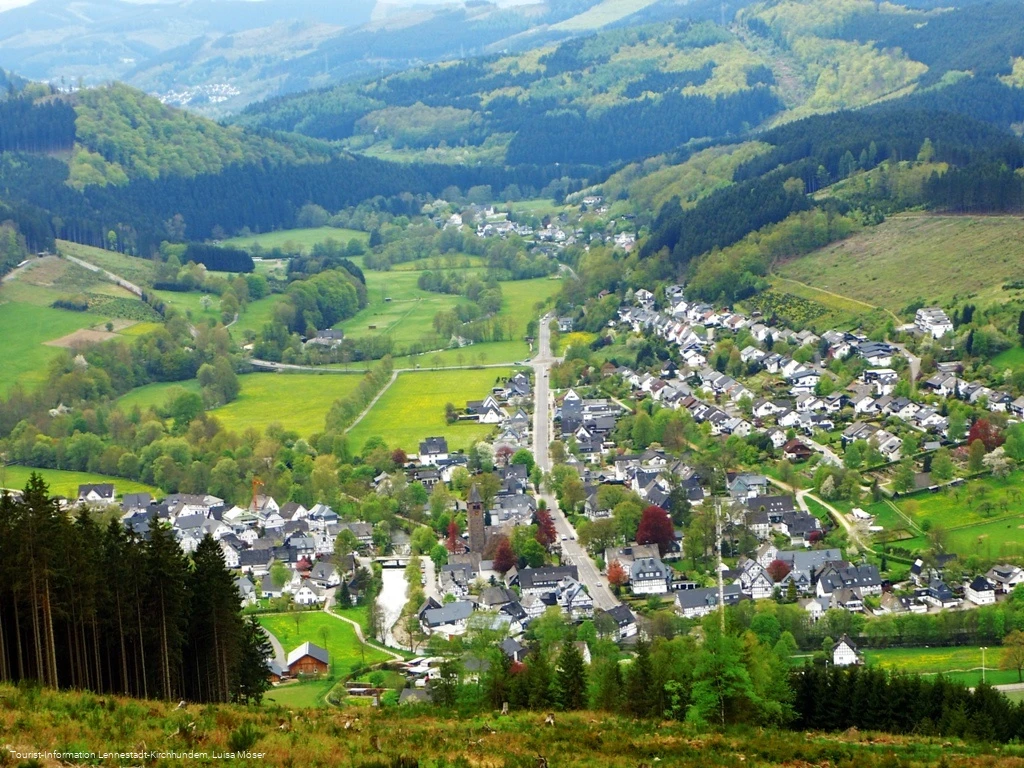 Blick auf Saalhausen