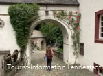 Couchflucht Sonnenpfad_Rosenbogen Burg Bilstein quer.png